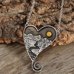 Scenic Heart Necklace